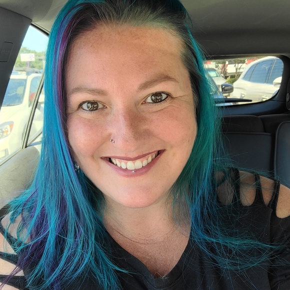 Meet your Posher, Echo - Picture 1 of 1